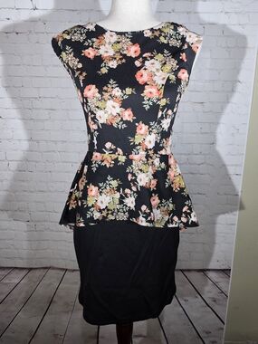 Iris Los Angeles Black Floral Peplum Dress Size L Sleeveless Lace Back Party